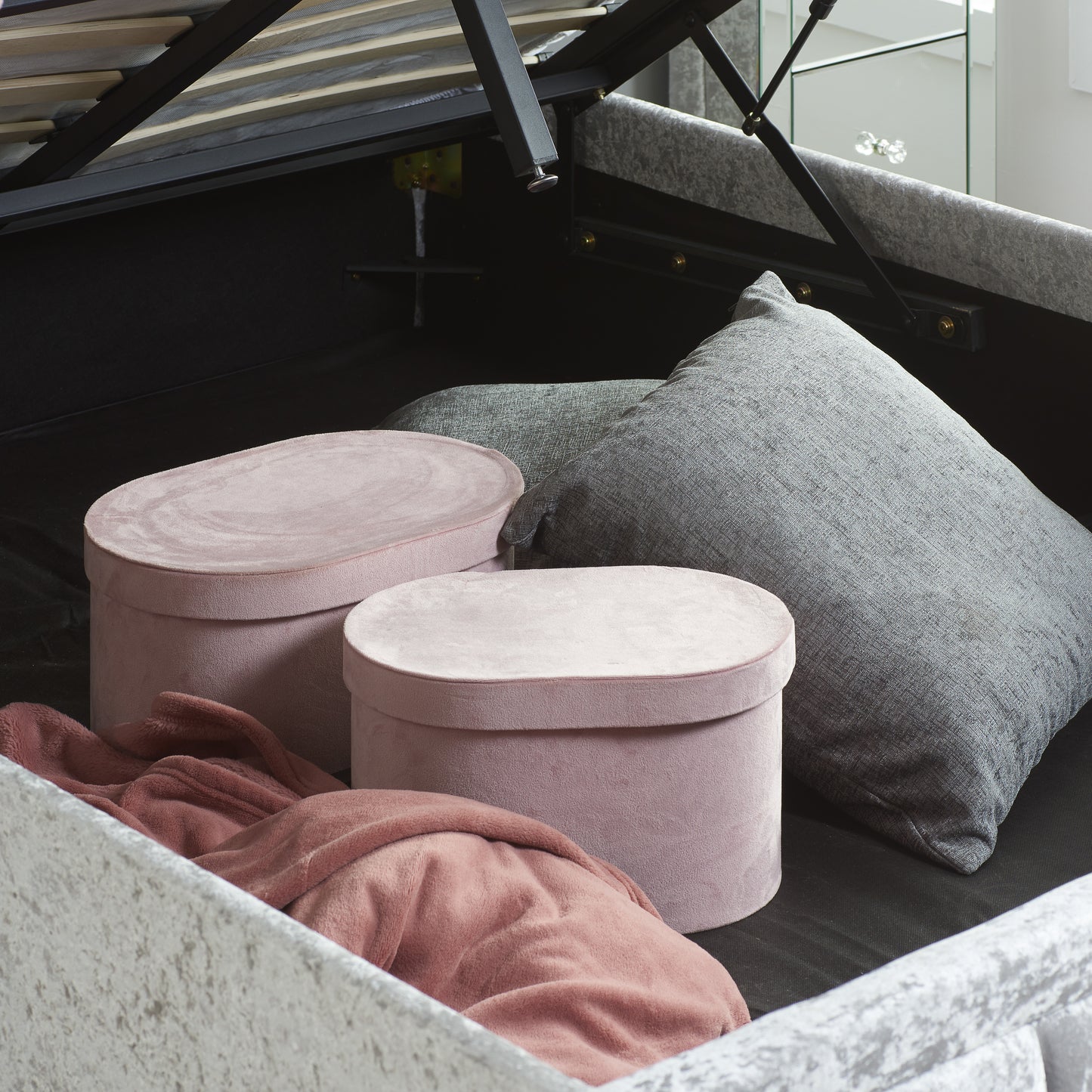 Hannover Steel Crushed Velvet Small Double Ottoman Bed