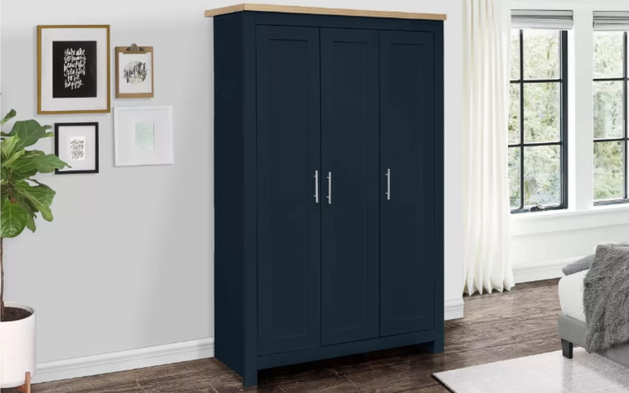 Highgate 3 Door Wardrobe + 4 Drawer Chest + 2 Drawer Bedside Set
