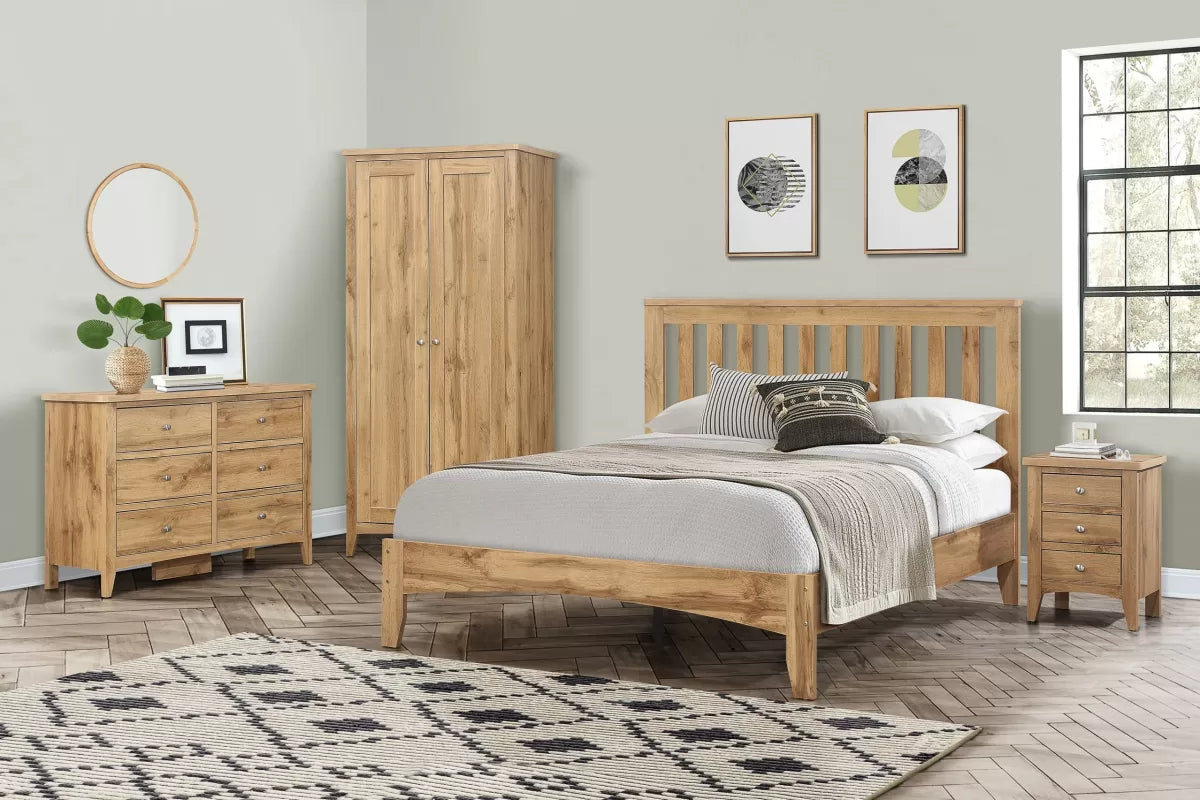 Hampstead Oak 6 Drawer Chest