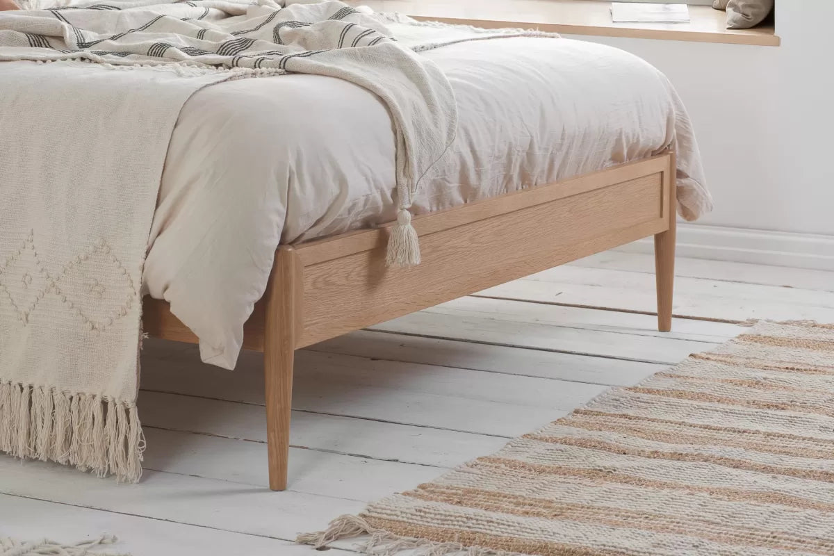 Leonie Oak Ratten Double Bed