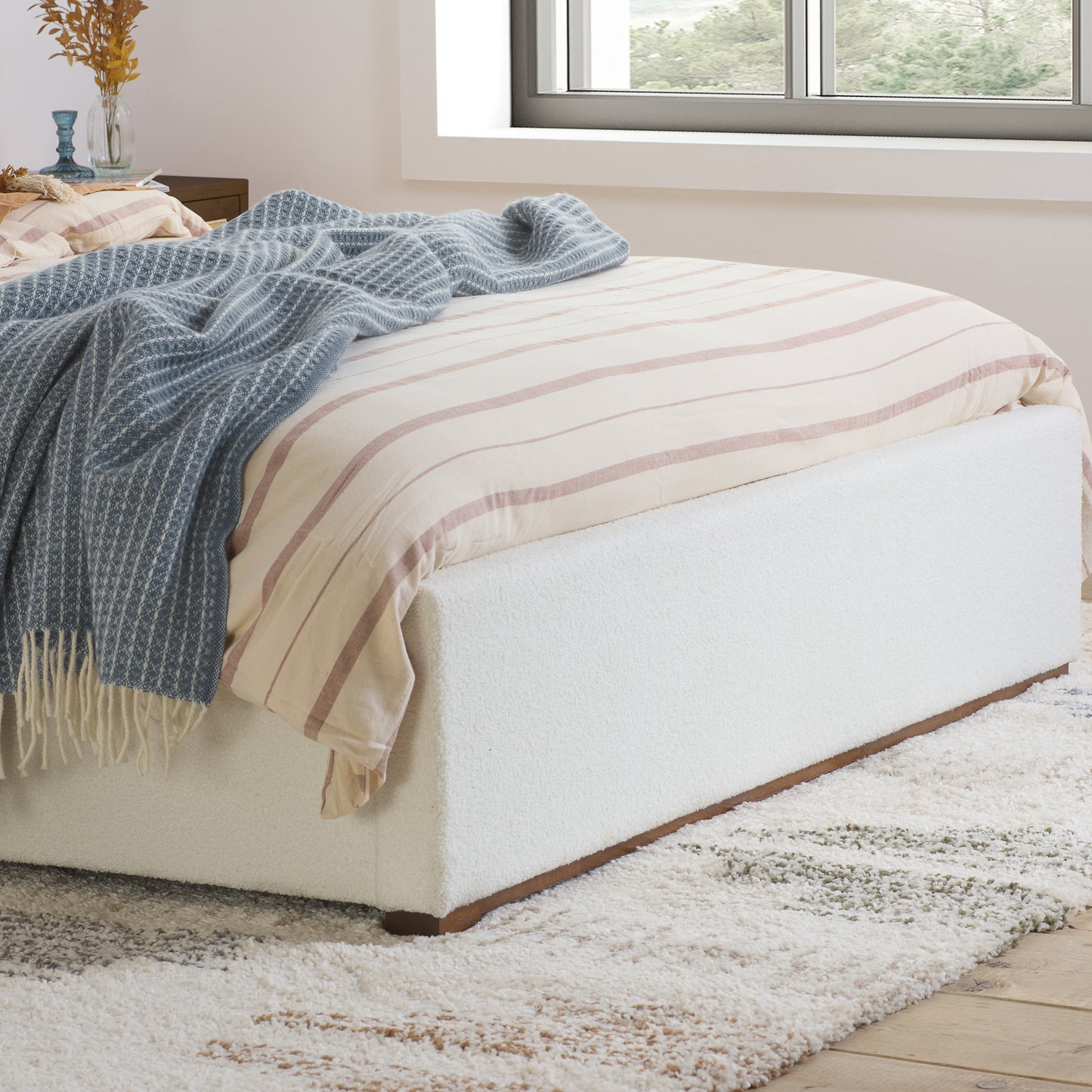 Whitby Boucle White Fabric King  Bed